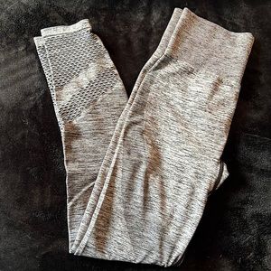 Women’s athletic leggings